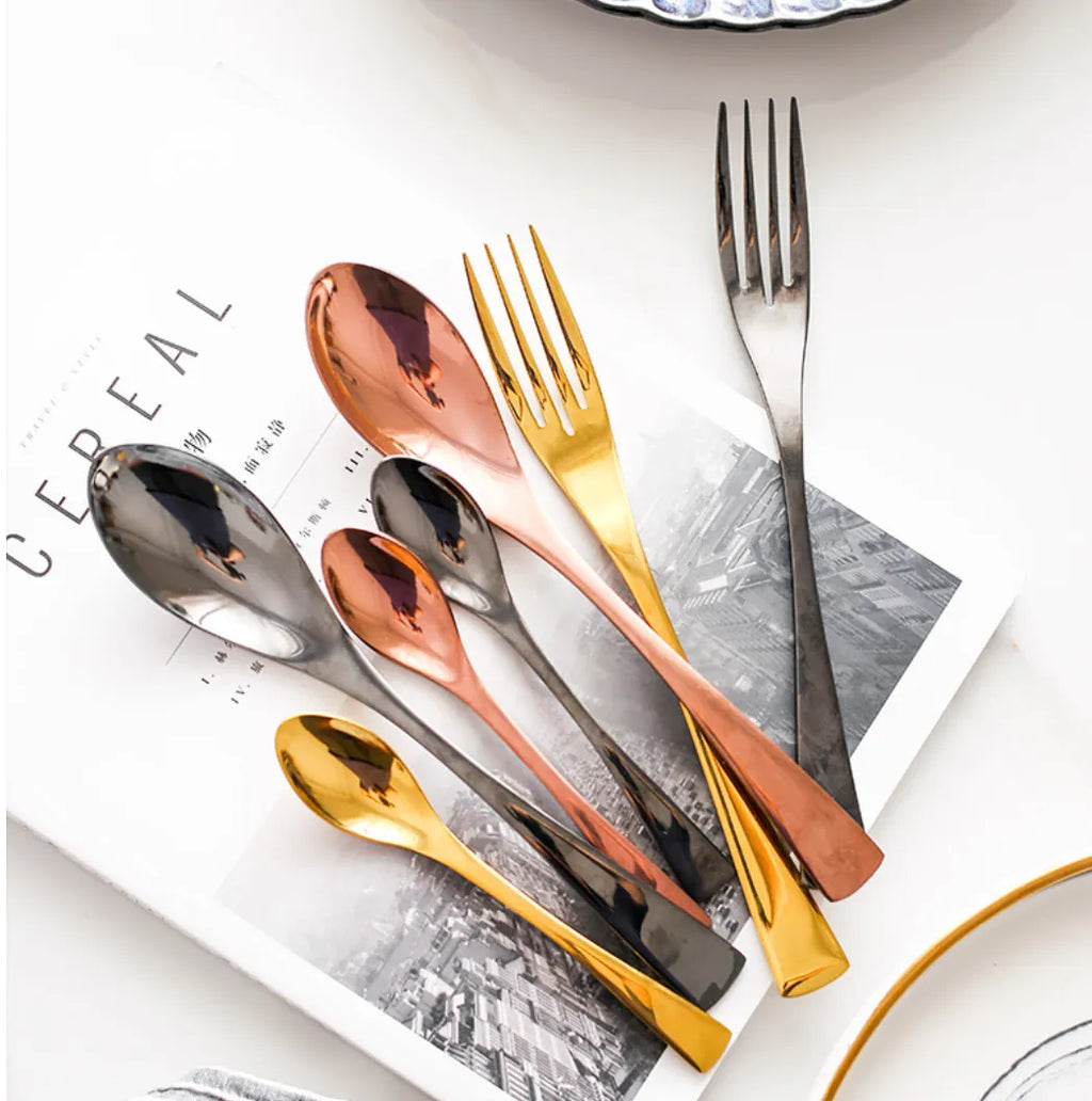 A Monarch evőeszközkészlet