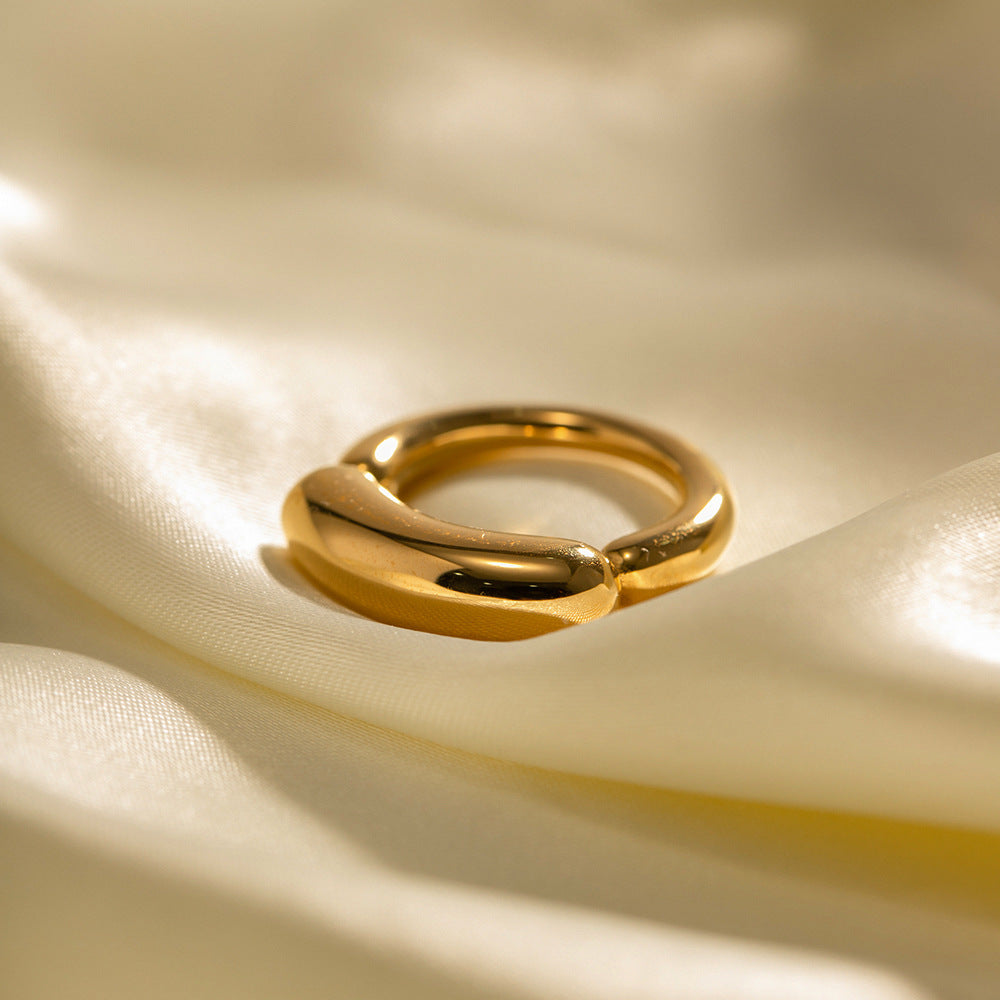 Lola Ring